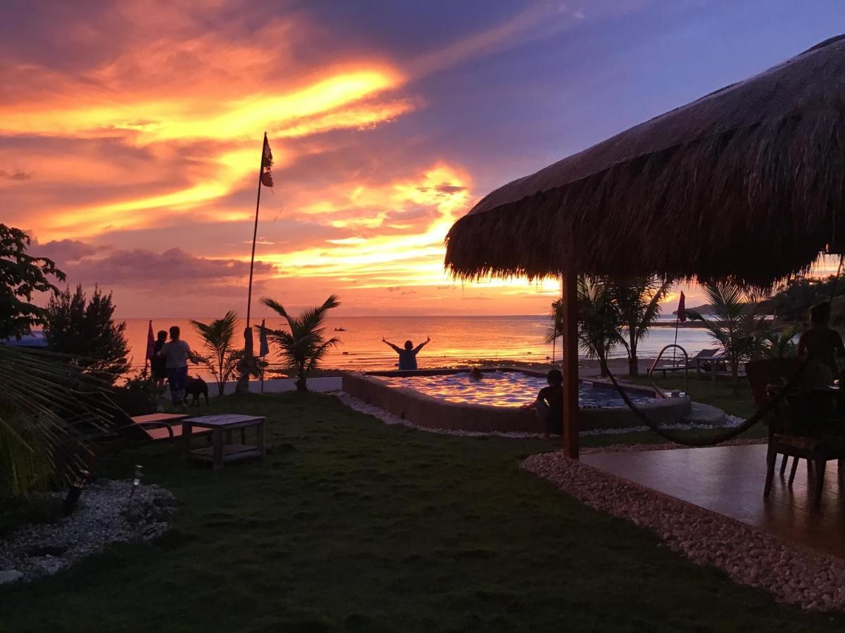 Bamboobeachvilla2 Ac New Oceanfront Pool Sunsetview Garden Kitchen Satellite Starlink Wi-Fi Dimiao Exterior photo