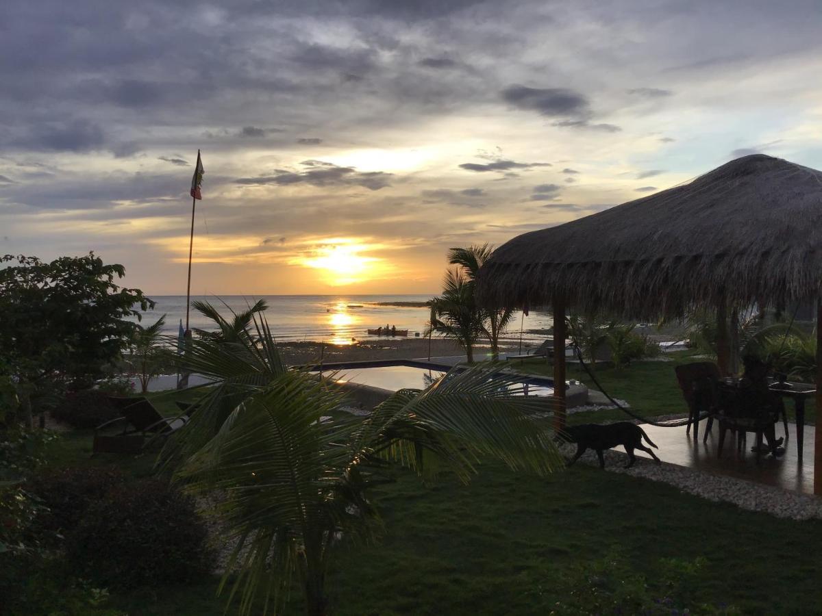 Bamboobeachvilla2 Ac New Oceanfront Pool Sunsetview Garden Kitchen Satellite Starlink Wi-Fi Dimiao Exterior photo